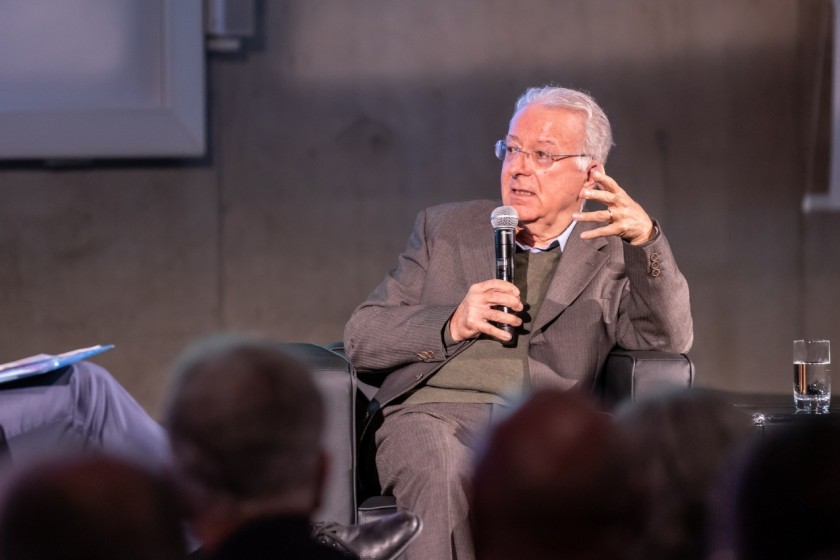 Federico Faggin durante la conferenza nell’Aula magna dell’USI (foto di Nicolò Mantelli / Garbani)